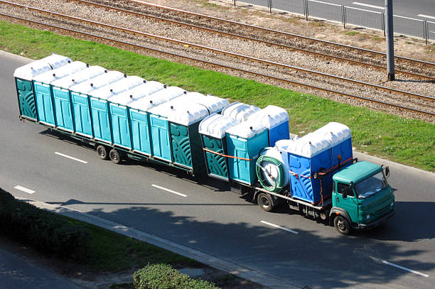Best Luxury portable toilet rental  in Shinnston, WV